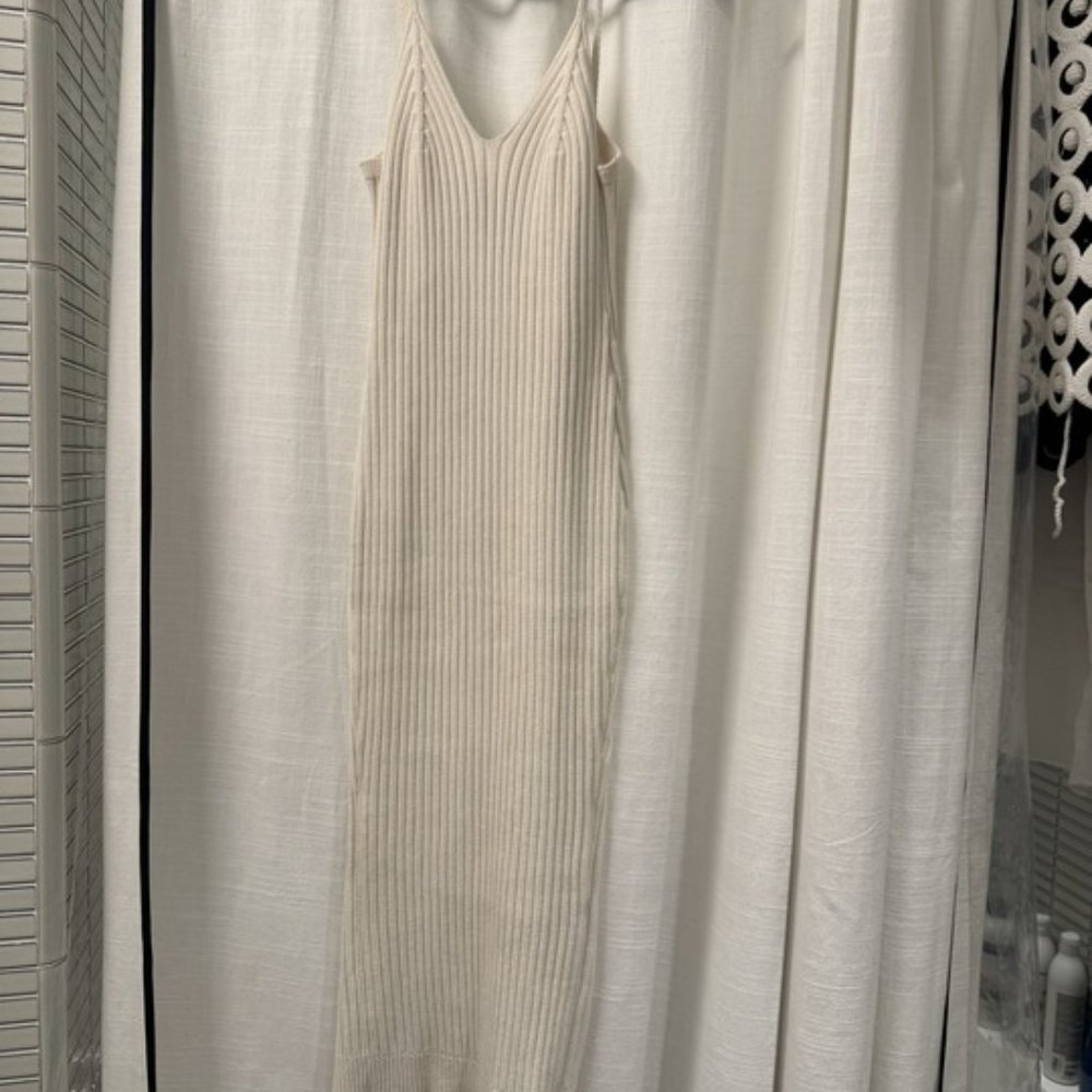 Trois Cream Knit Midi-Dress. XS. Never worn.